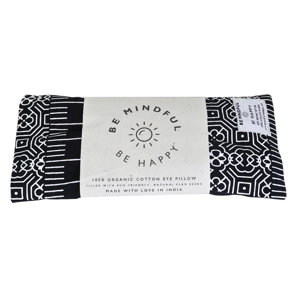 Hand crafted from 100% GOTS Certified organic cotton, printed in a beautiful monochrome pattern and filled with natural, allergy free & eco-friendly flaxseeds. 